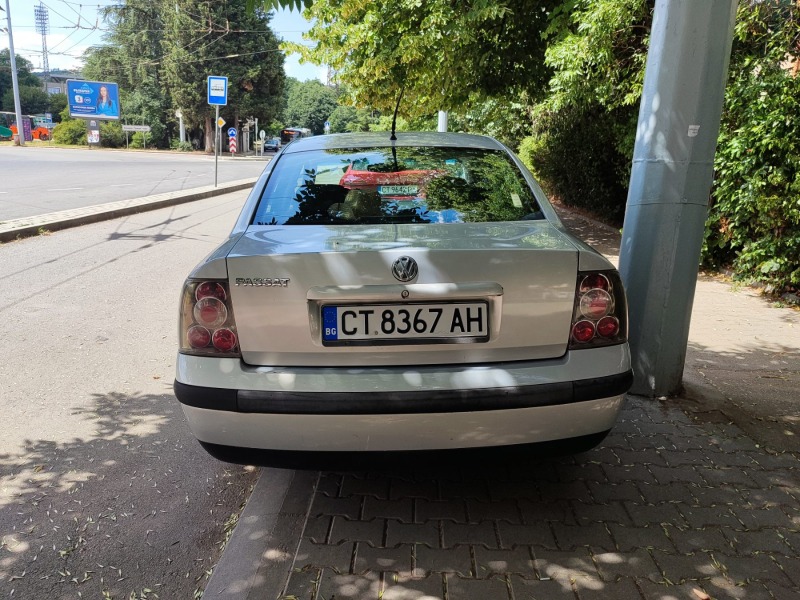 VW Passat, снимка 4 - Автомобили и джипове - 46423257