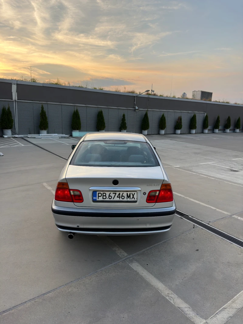 BMW 318 Газ / Бензин (сменена верига), снимка 5 - Автомобили и джипове - 47064311