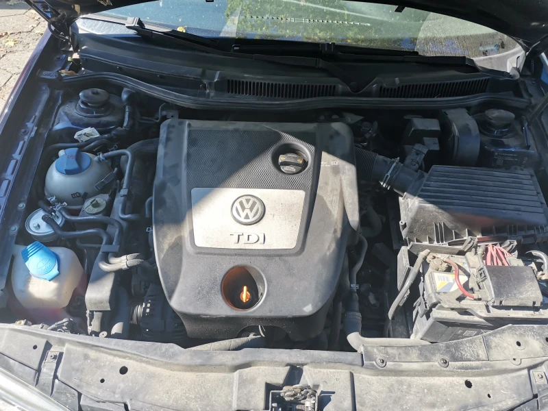 VW Golf 4 (Ocean) 1.9 TDI 101 к.с, снимка 8 - Автомобили и джипове - 47693520