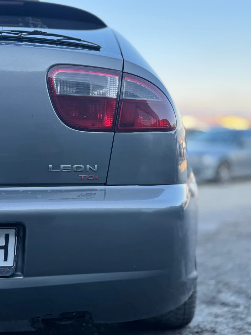 Seat Leon FR 210hp, снимка 6 - Автомобили и джипове - 48985608