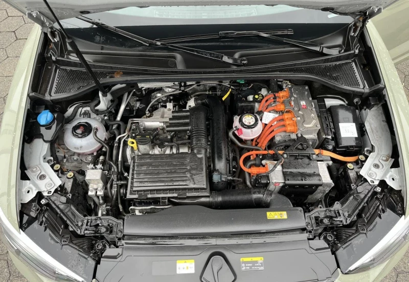 Audi Q3 Sportback 45 TFSI S Edition, снимка 6 - Автомобили и джипове - 52821720