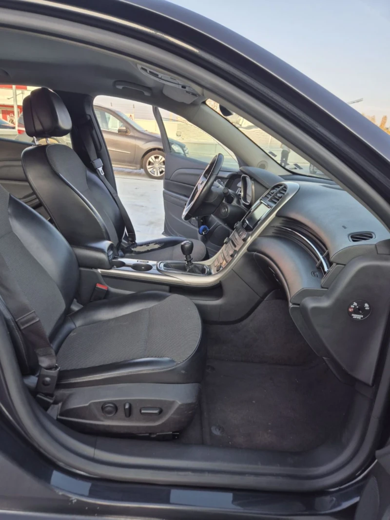 Chevrolet Malibu 2.0 DIESEL, снимка 9 - Автомобили и джипове - 52831157