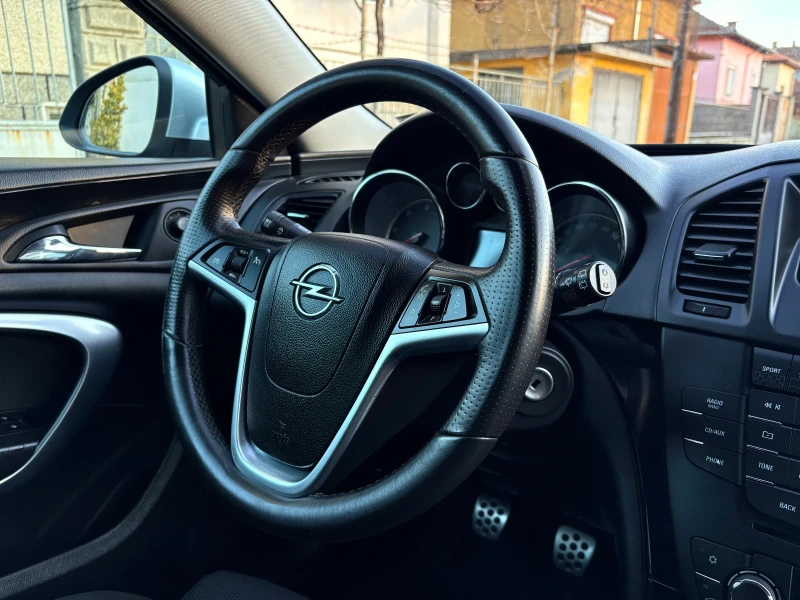 Opel Insignia 2.0CDTI SPORTS TOURER* Обслужена* , снимка 10 - Автомобили и джипове - 53048061