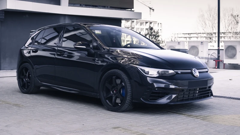 VW Golf Mk8 R Performance , снимка 7 - Автомобили и джипове - 53108012