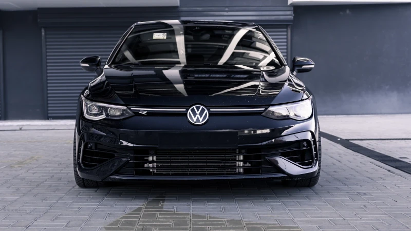 VW Golf Mk8 R Performance , снимка 2 - Автомобили и джипове - 53108012