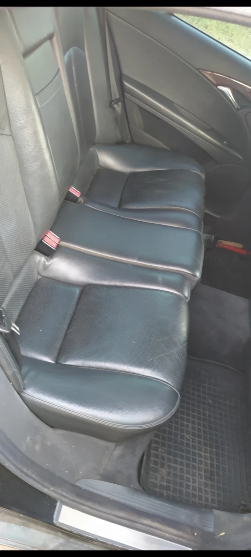 Mercedes-Benz C 220, снимка 10 - Автомобили и джипове - 53161972