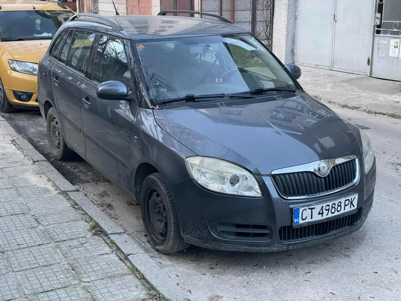 Skoda Fabia 1.2 MPI, снимка 8 - Автомобили и джипове - 53391538