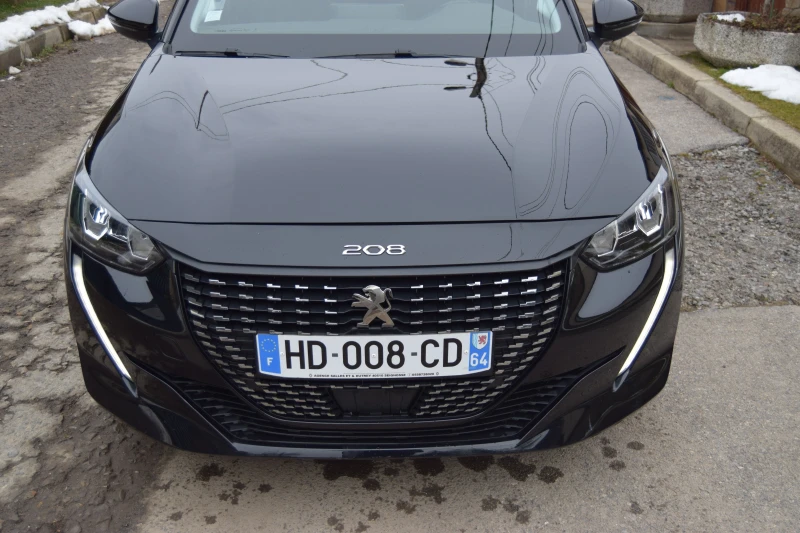 Peugeot 208, снимка 7 - Автомобили и джипове - 53560966