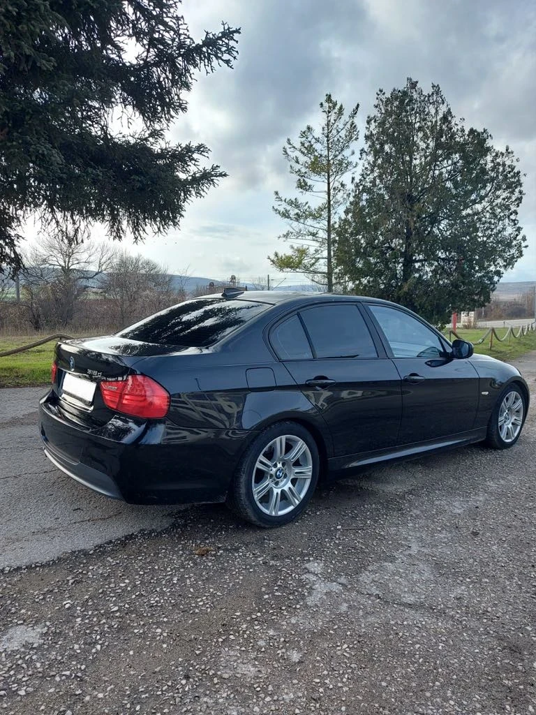 BMW 318 318d 2.0  M-PACK УНИКАЛНА, снимка 3 - Автомобили и джипове - 47437447