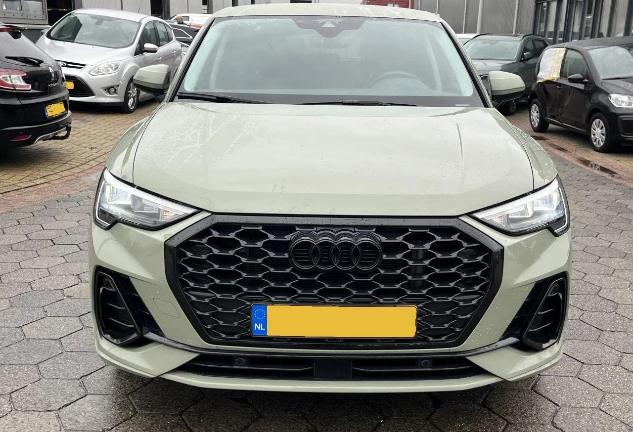 Audi Q3 Sportback 45 TFSI S Edition, снимка 1