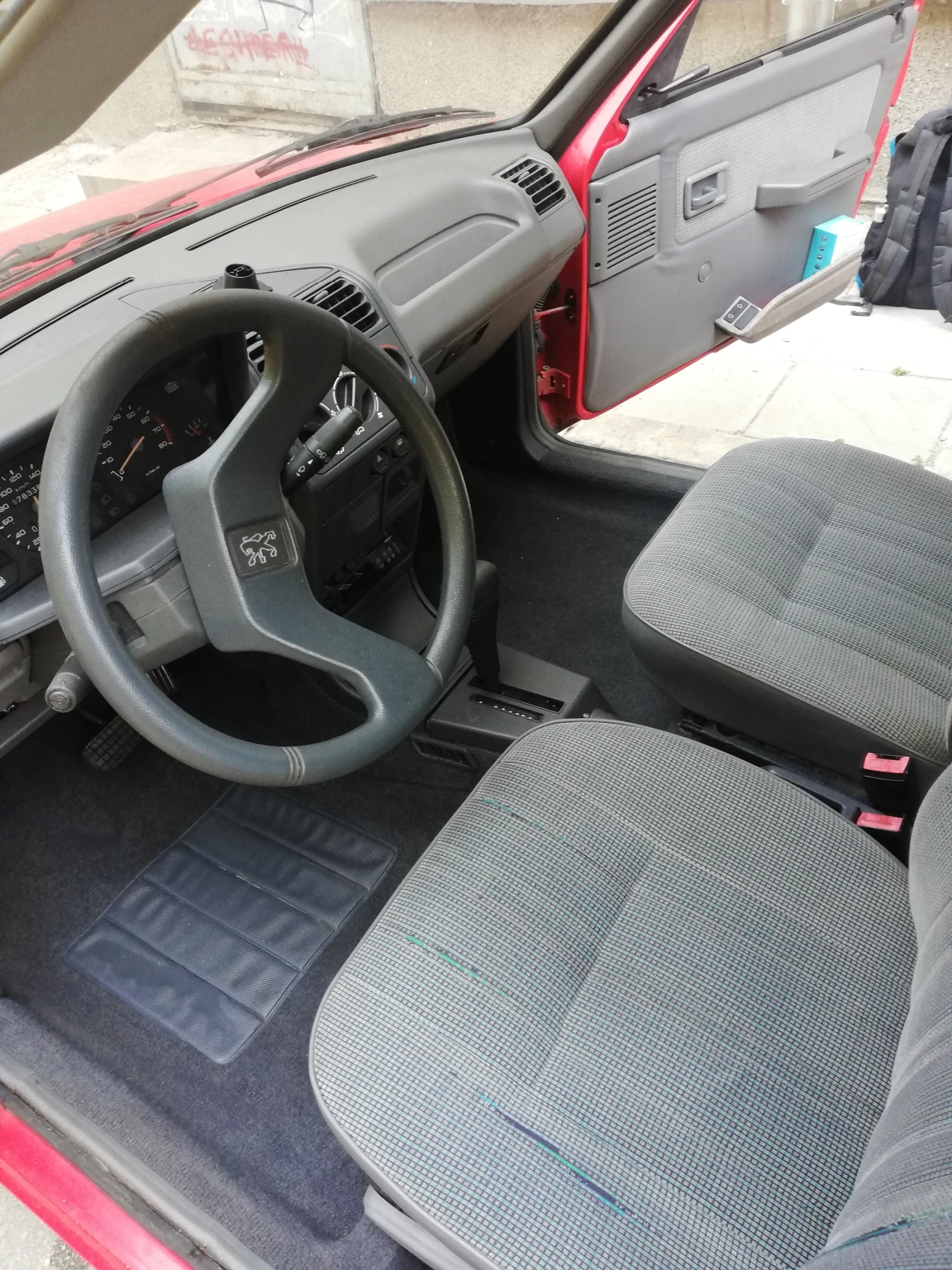 Peugeot 205 GTI - изображение 2