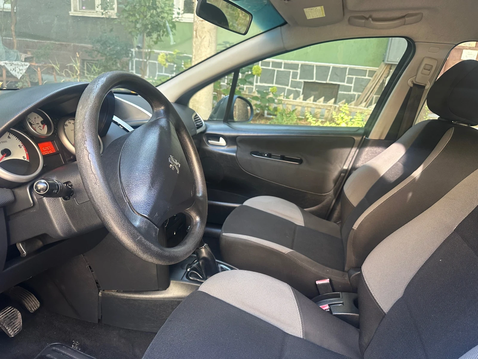Peugeot 207 SW - изображение 7