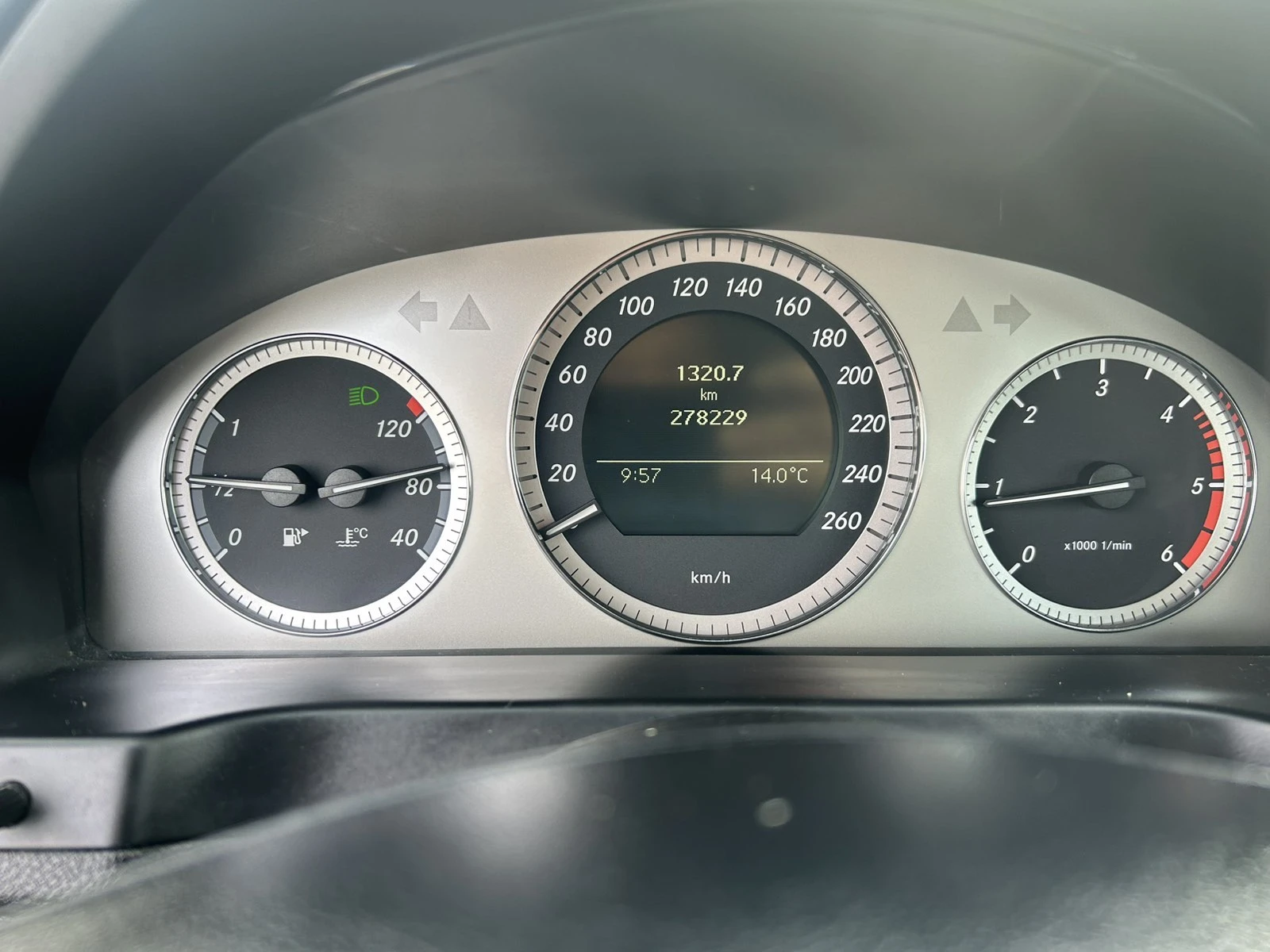 Mercedes-Benz C 250  - изображение 9