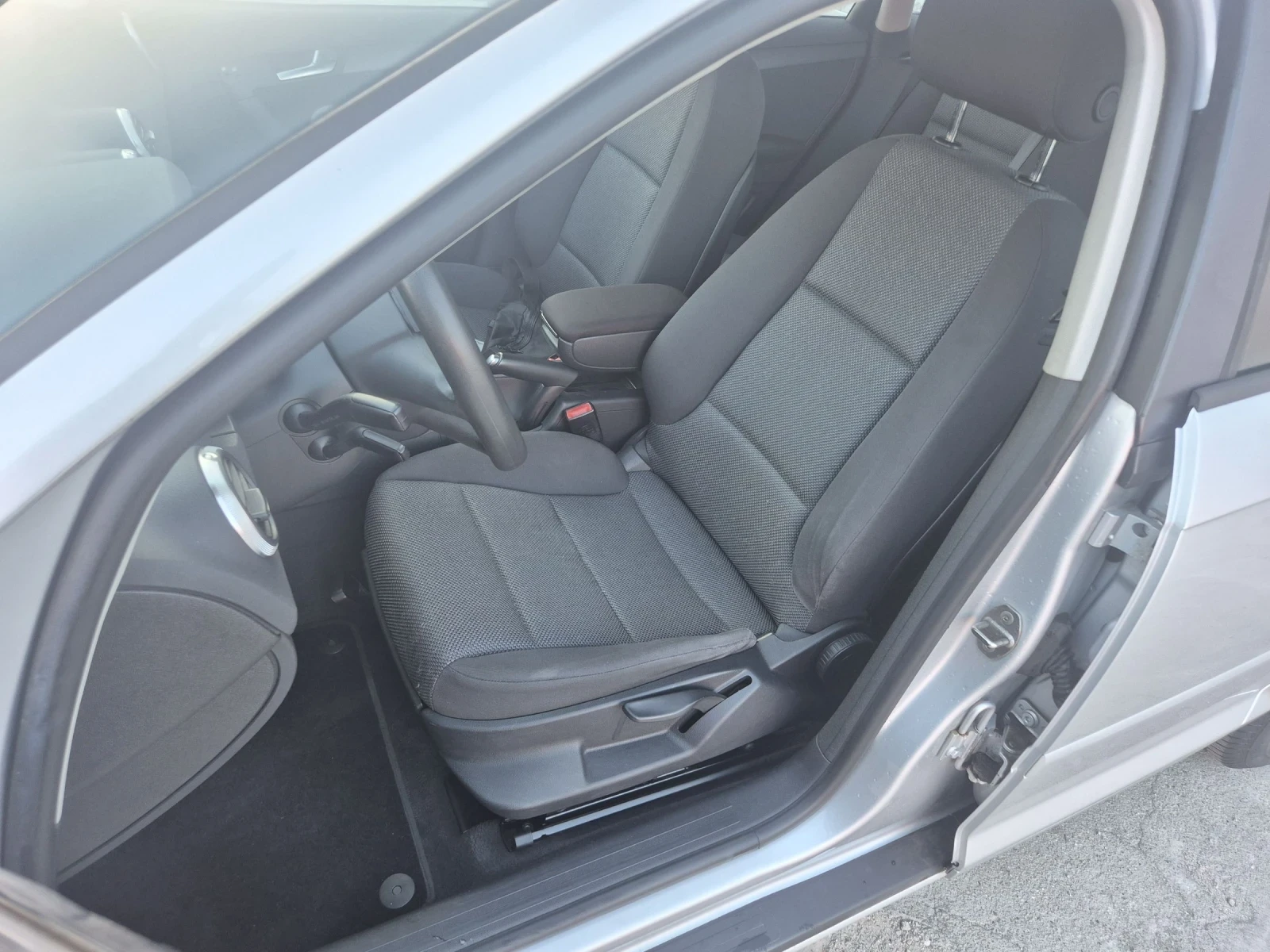 Audi A3 1.6tdi* 105�.�. | Mobile.bg � ����������� 14