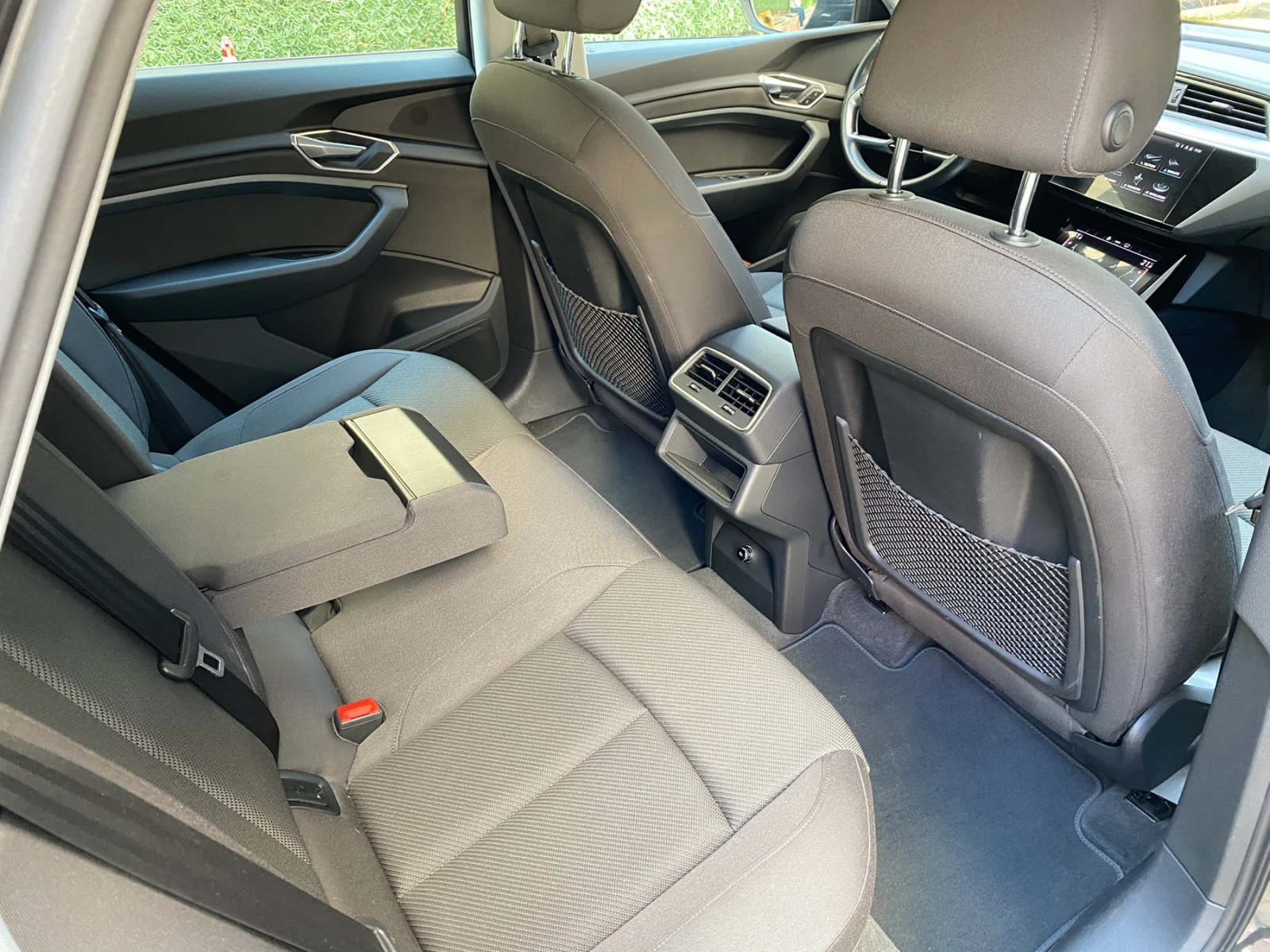 Audi E-Tron 50 quattro Business edition, снимка 13 - Автомобили и джипове - 53741908