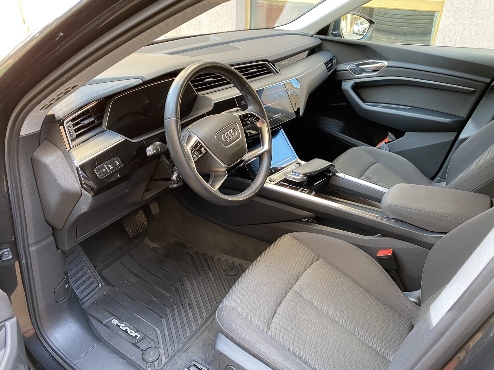 Audi E-Tron 50 quattro Business edition - изображение 10