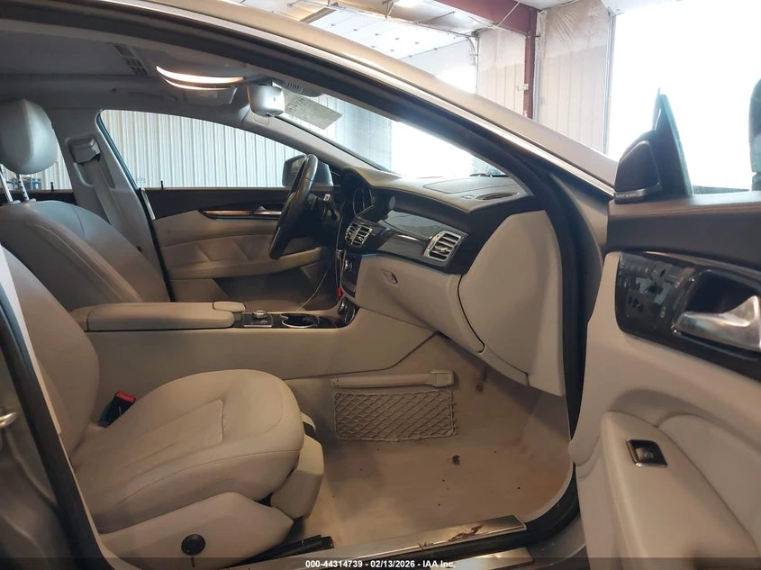 Mercedes-Benz CLS 550 4Matic * Крайна цена до БГ* , снимка 5 - Автомобили и джипове - 53979559