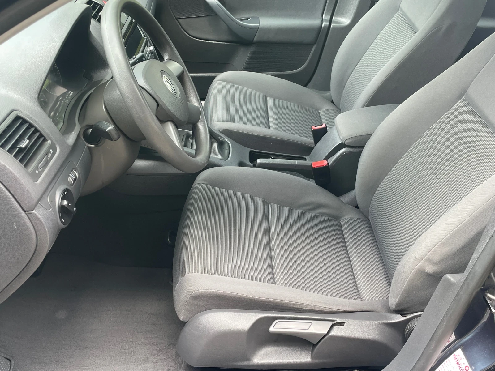 VW Golf 1.9tdi 185000km, снимка 9 - Автомобили и джипове - 54278540