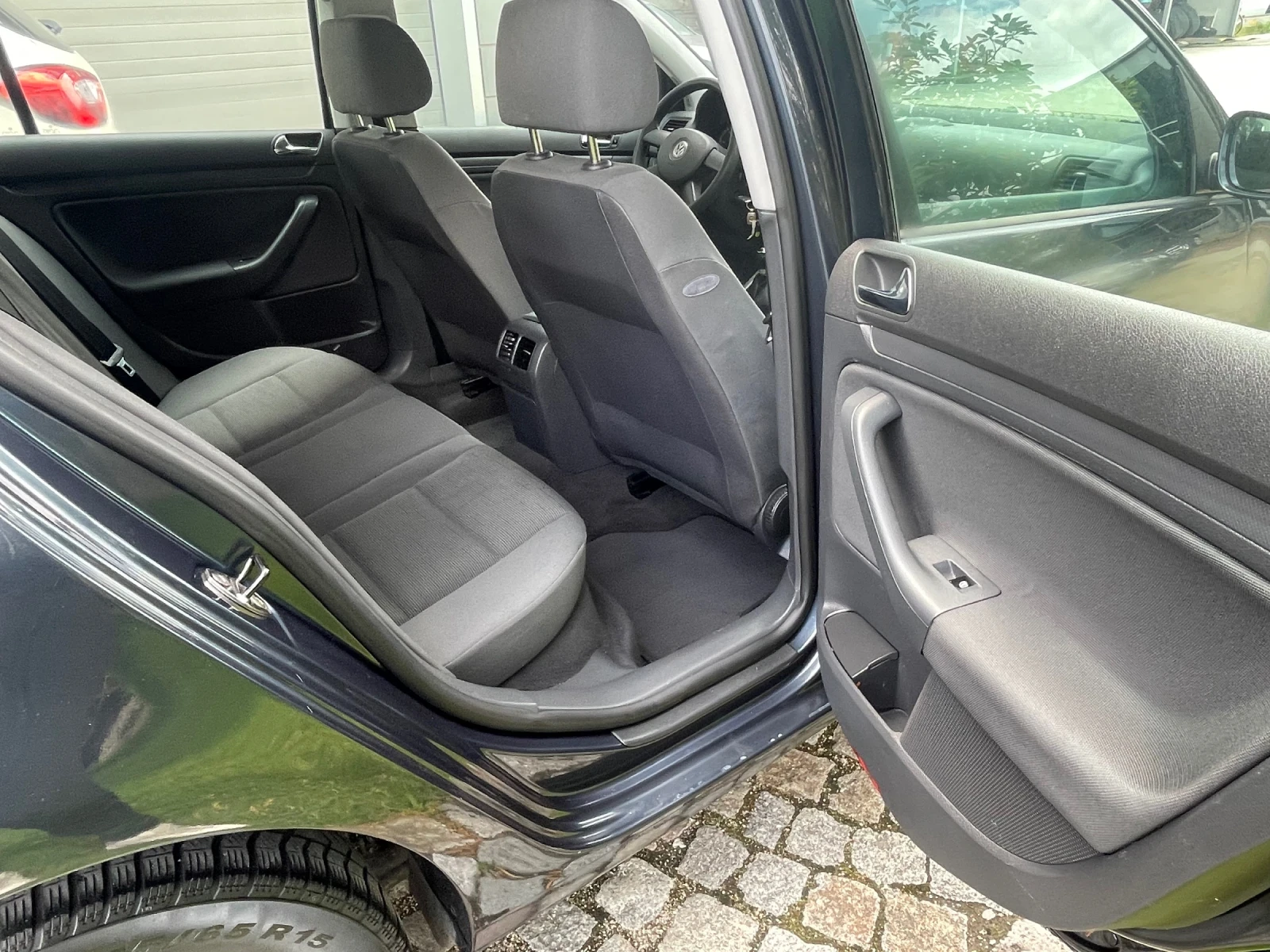 VW Golf 1.9tdi 185000km, снимка 12 - Автомобили и джипове - 54278540