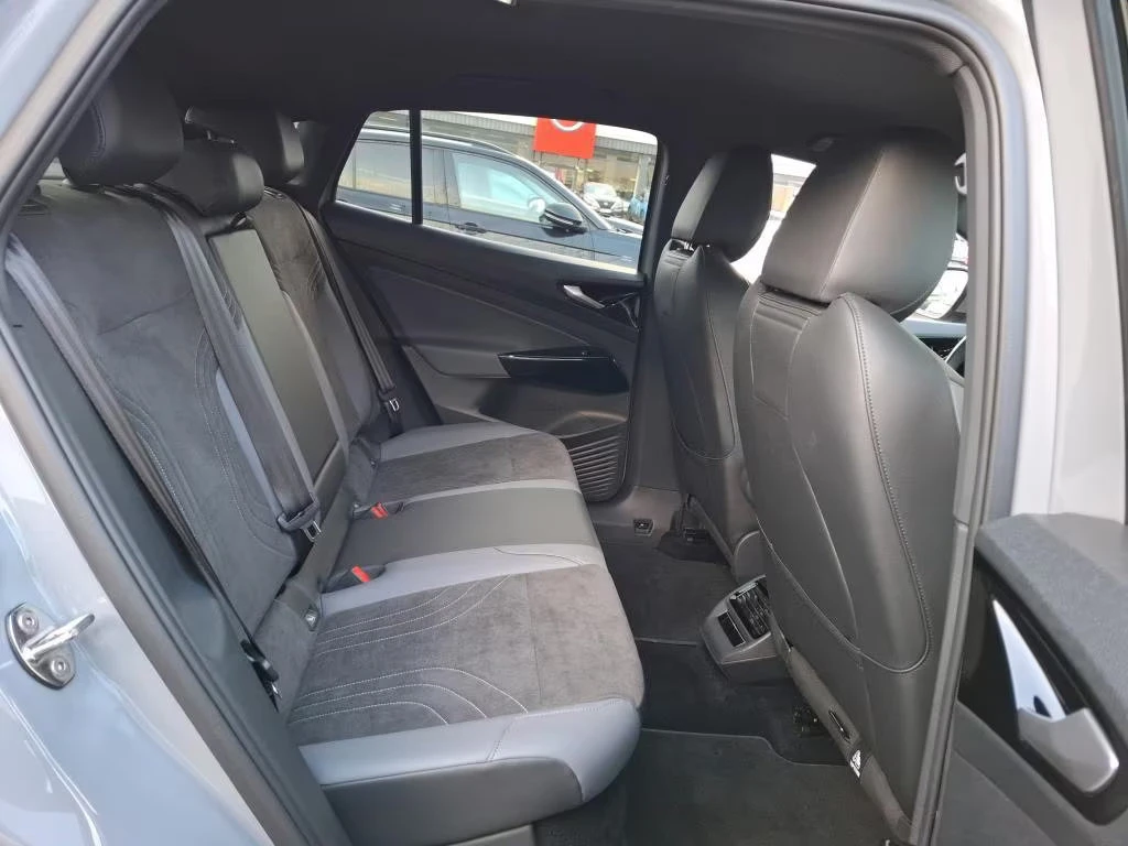 VW ID.5 PRO/174HP/MATRIX/CAM/KLESS/NAVI/ACC/CPLAY/248q, снимка 8 - Автомобили и джипове - 54411133