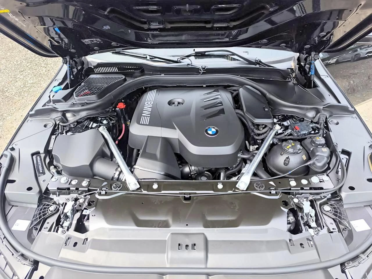 BMW 530 2.0l Xi, снимка 11 - Автомобили и джипове - 55277424