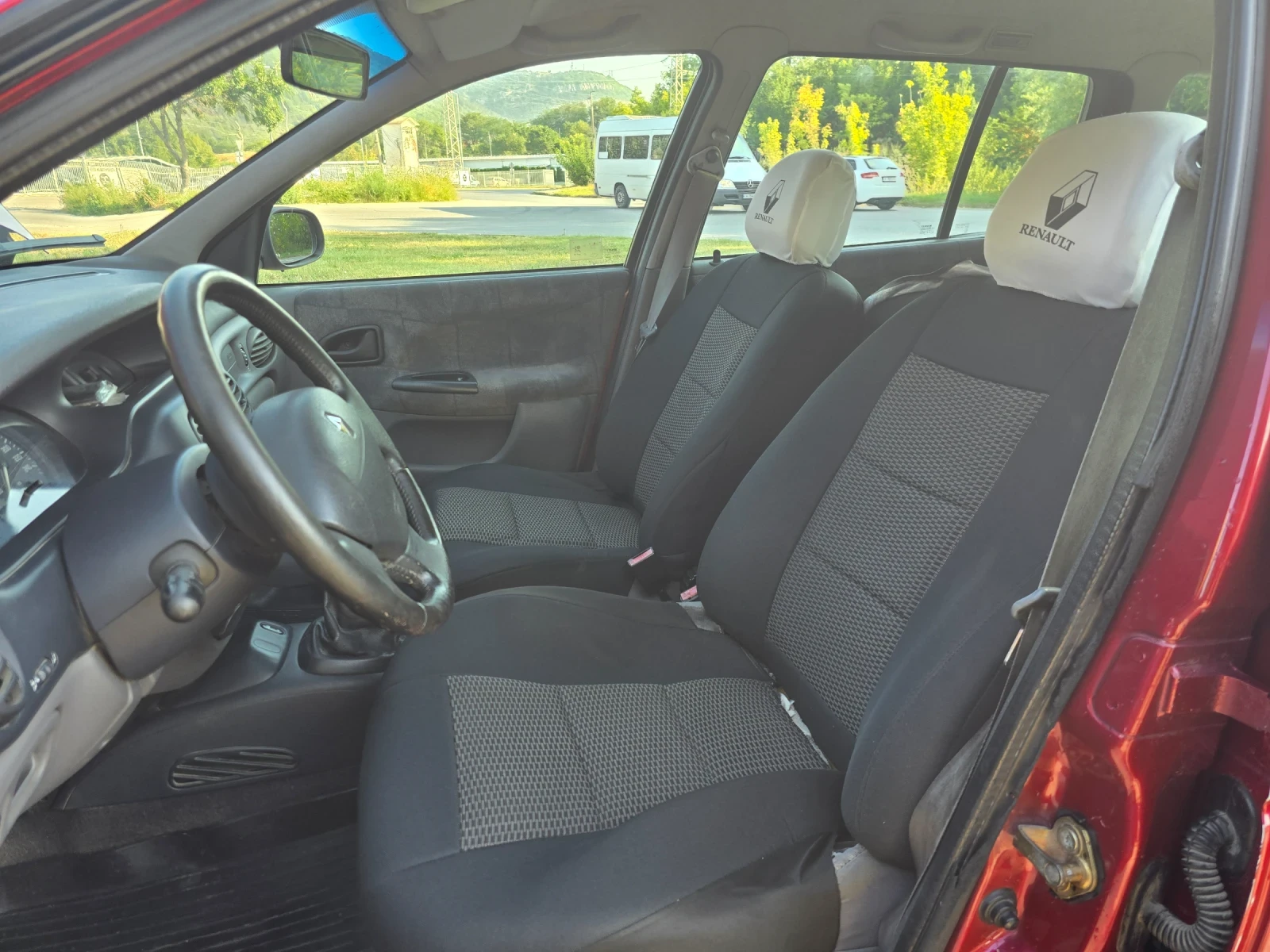 Renault Megane, снимка 8 - Автомобили и джипове - 55535740