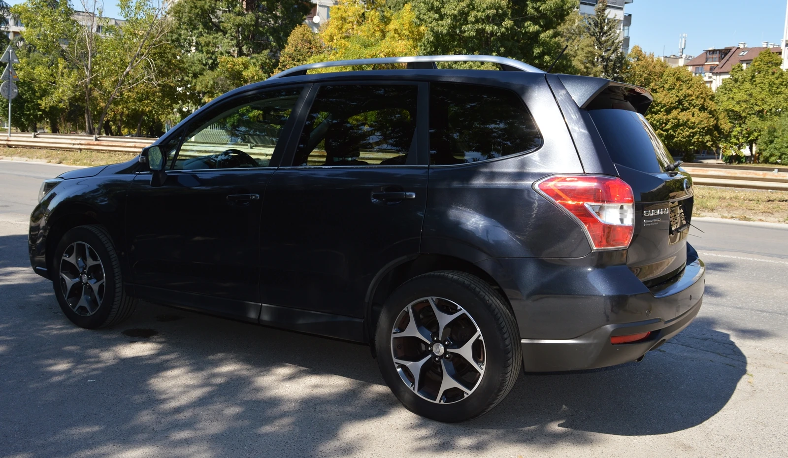 Subaru Forester 2.0 XT AWD - FULL - ШВЕЙЦАРИЯ, снимка 6 - Автомобили и джипове - 56007256