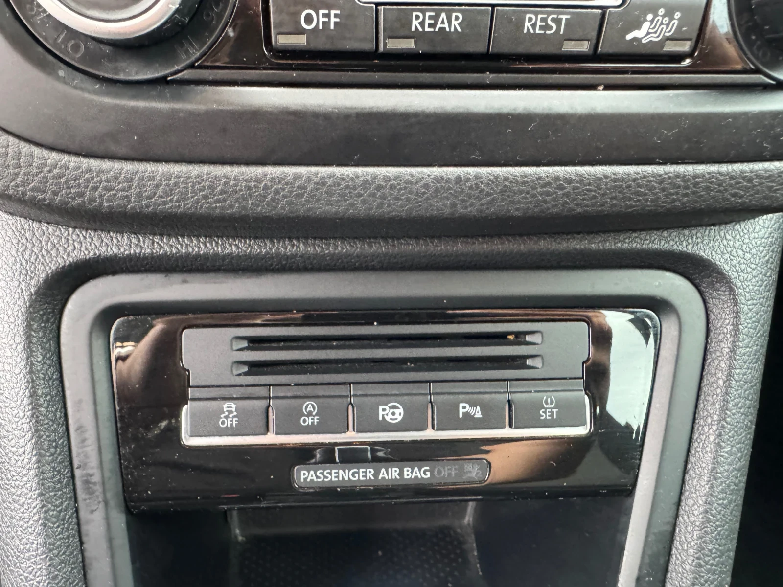 VW Sharan 2.0TDI 140k.c 7места, снимка 11 - Автомобили и джипове - 56182701