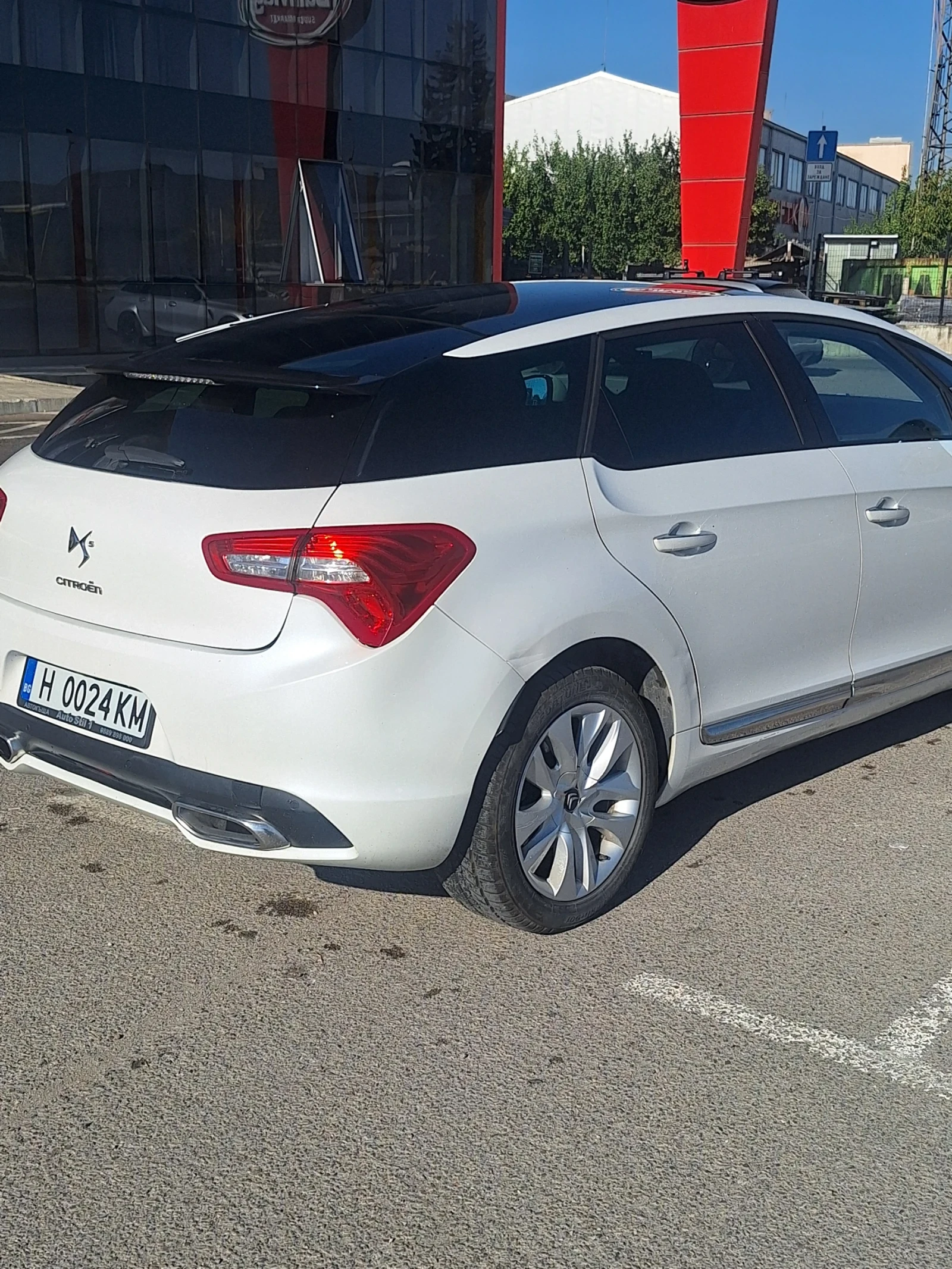 DS DS 5, снимка 4 - Автомобили и джипове - 56460300