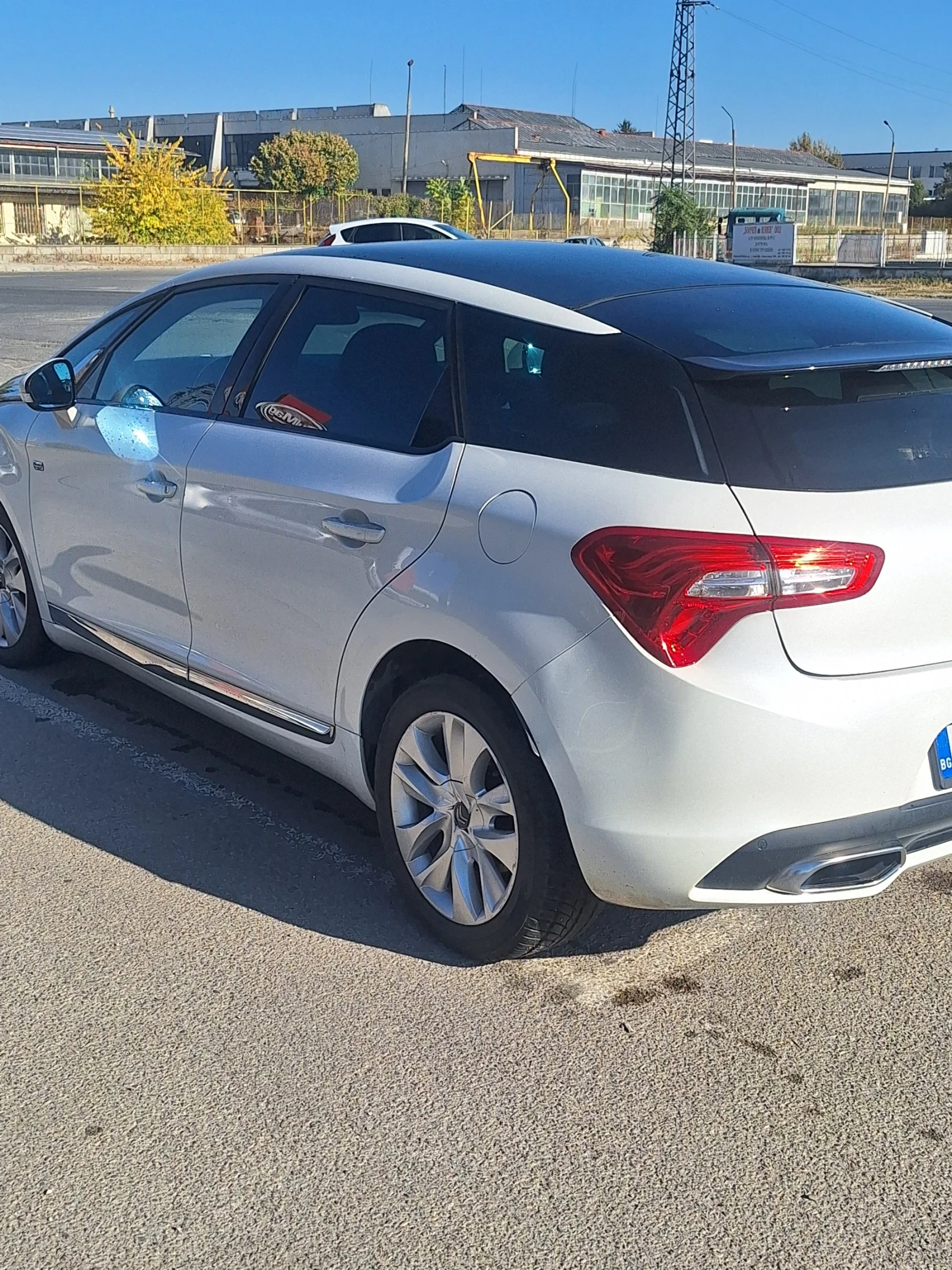 DS DS 5, снимка 6 - Автомобили и джипове - 56460300