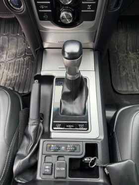 Toyota Land cruiser 150, 2.8Dizel automat, снимка 12