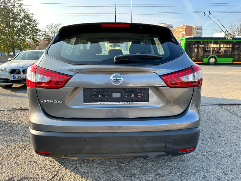 Nissan Qashqai, снимка 6 - Автомобили и джипове - 38638027