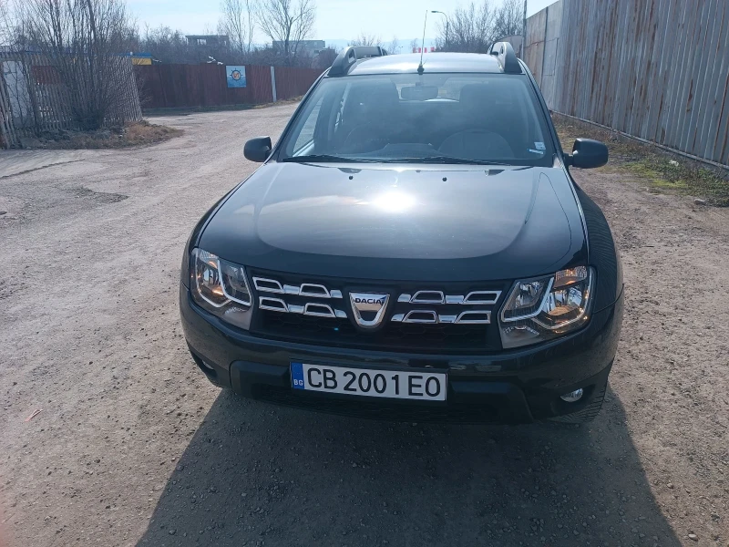 Dacia Duster 1.6 Бензин газ, снимка 1 - Автомобили и джипове - 49263564