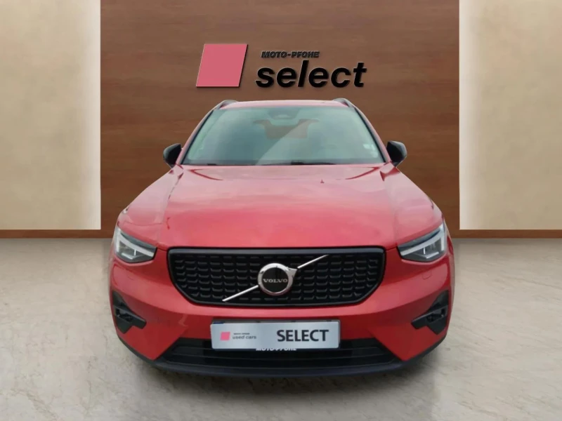 Volvo XC40 2.0, снимка 3 - Автомобили и джипове - 49319602