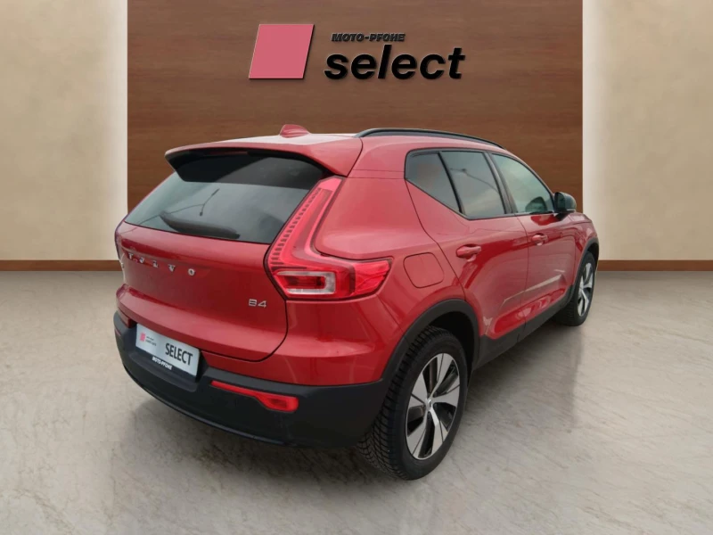 Volvo XC40 2.0, снимка 4 - Автомобили и джипове - 49319602