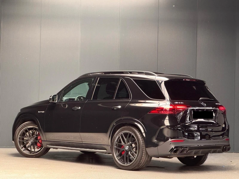 Mercedes-Benz GLE 63 S AMG /4-MATIC/FACELIFT/NIGHT/PANO/BURM/360/HEAD UP/22/ , снимка 4 - Автомобили и джипове - 51999614