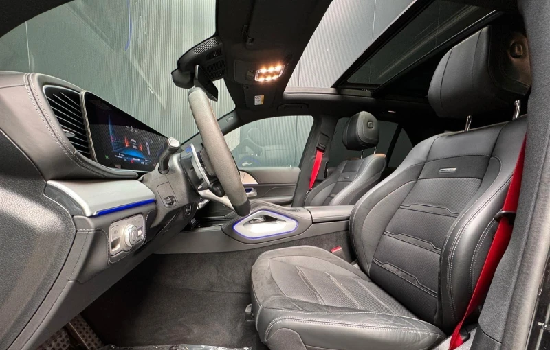 Mercedes-Benz GLE 63 S AMG /4-MATIC/FACELIFT/NIGHT/PANO/BURM/360/HEAD UP/22/ , снимка 8 - Автомобили и джипове - 51999614