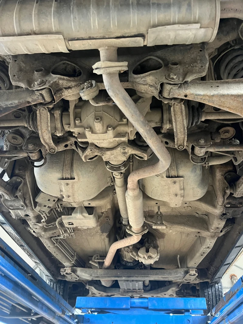 Suzuki Grand vitara 1.6 , снимка 17 - Автомобили и джипове - 52787555