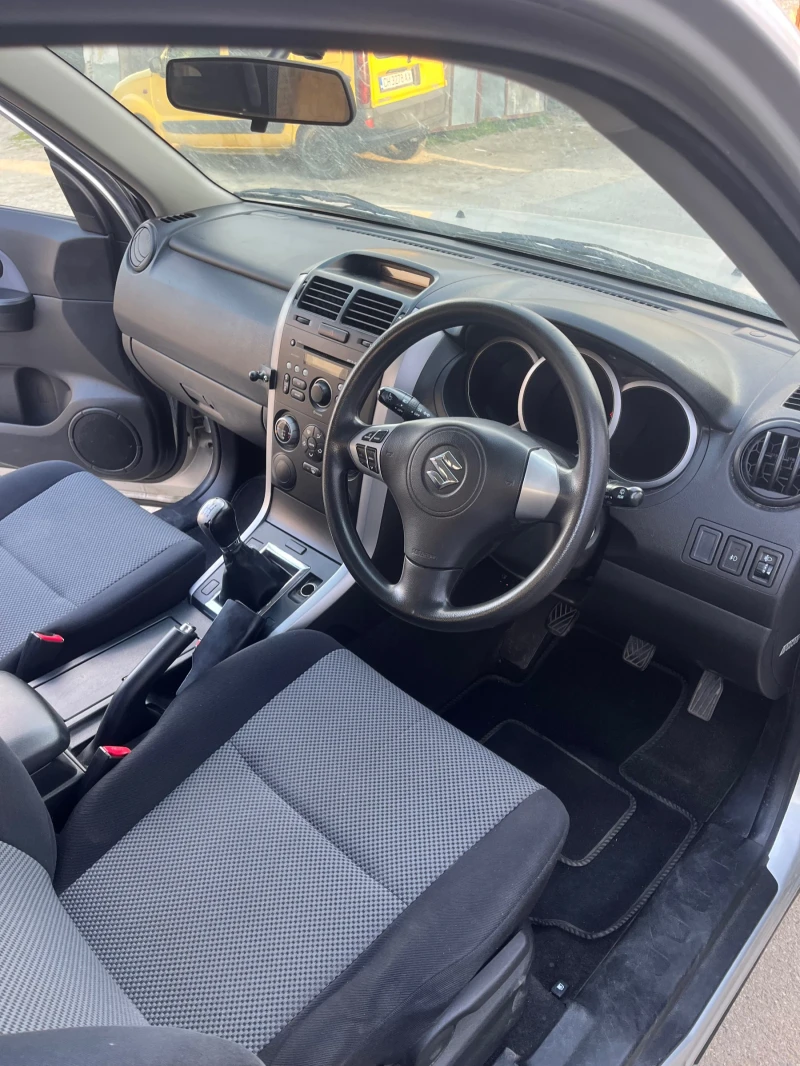 Suzuki Grand vitara 1.6 , снимка 9 - Автомобили и джипове - 52669546