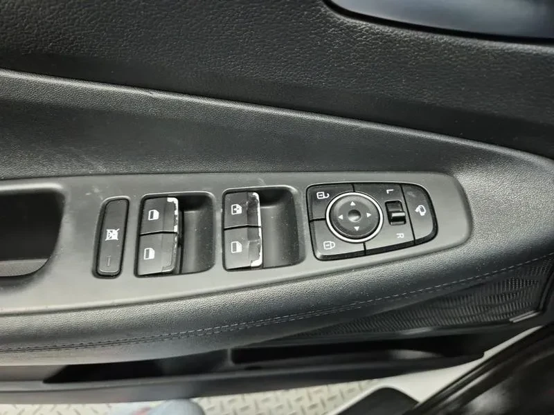 Hyundai Santa fe 2.0 2WD PREMIUM, снимка 17 - Автомобили и джипове - 56293279
