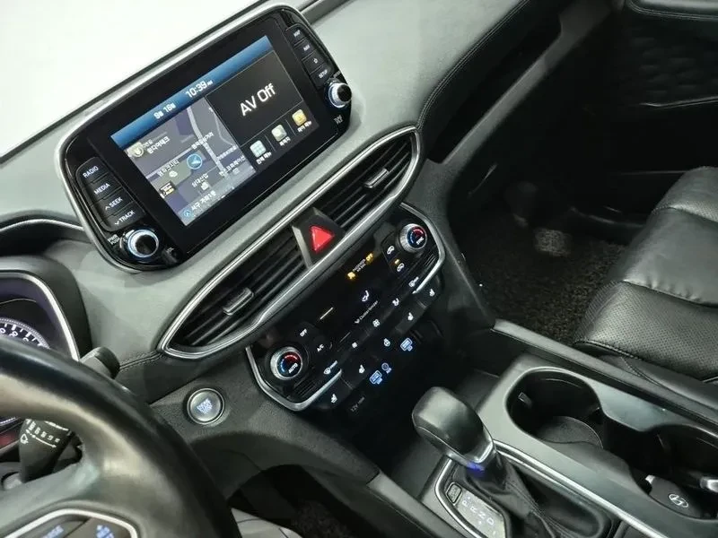 Hyundai Santa fe 2.0 2WD PREMIUM, снимка 9 - Автомобили и джипове - 56293279