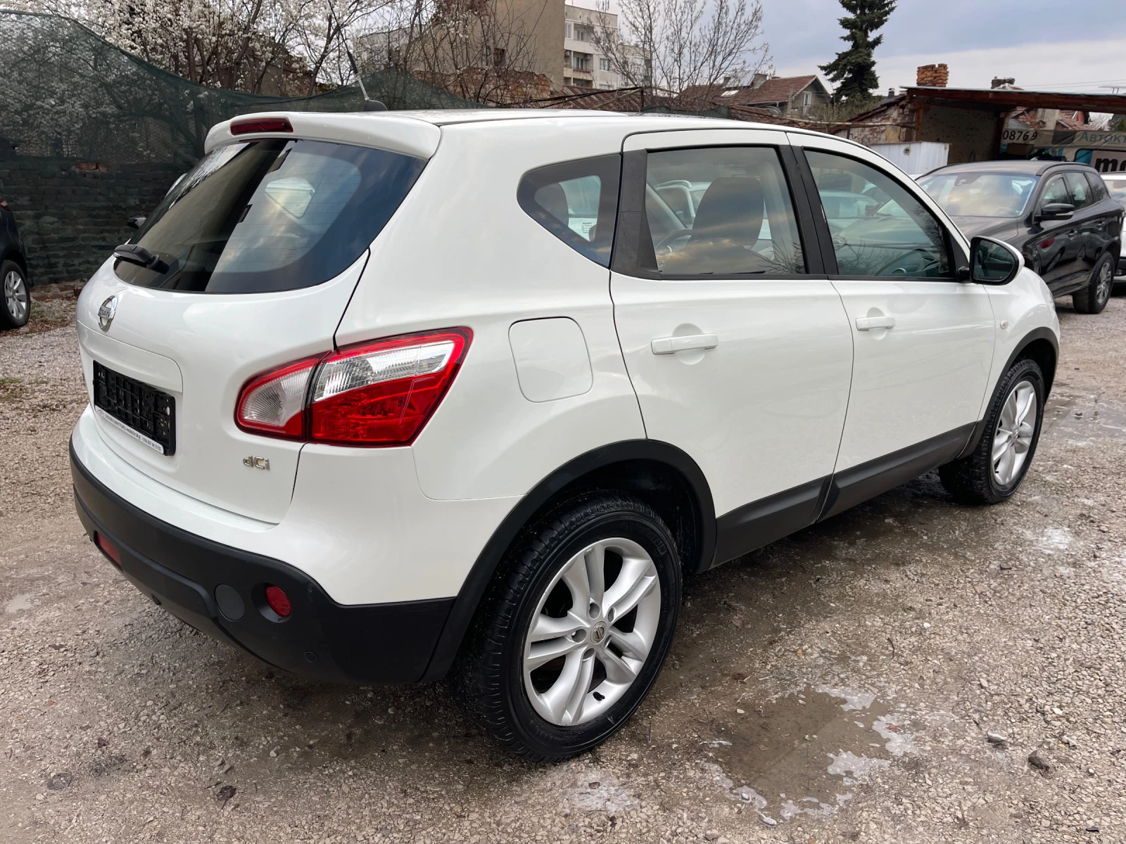 Nissan Qashqai 2.0 DCI * 4X4*  - изображение 4