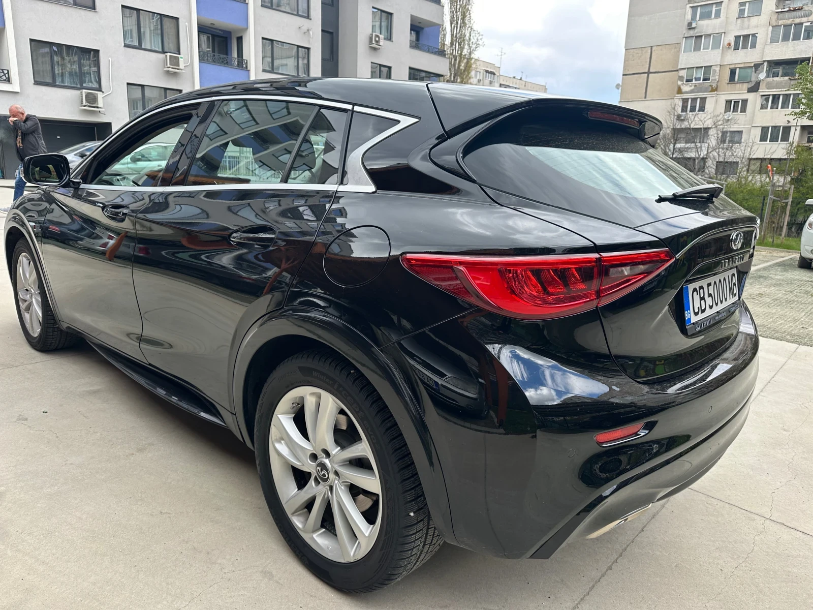 Infiniti Q30  - изображение 5