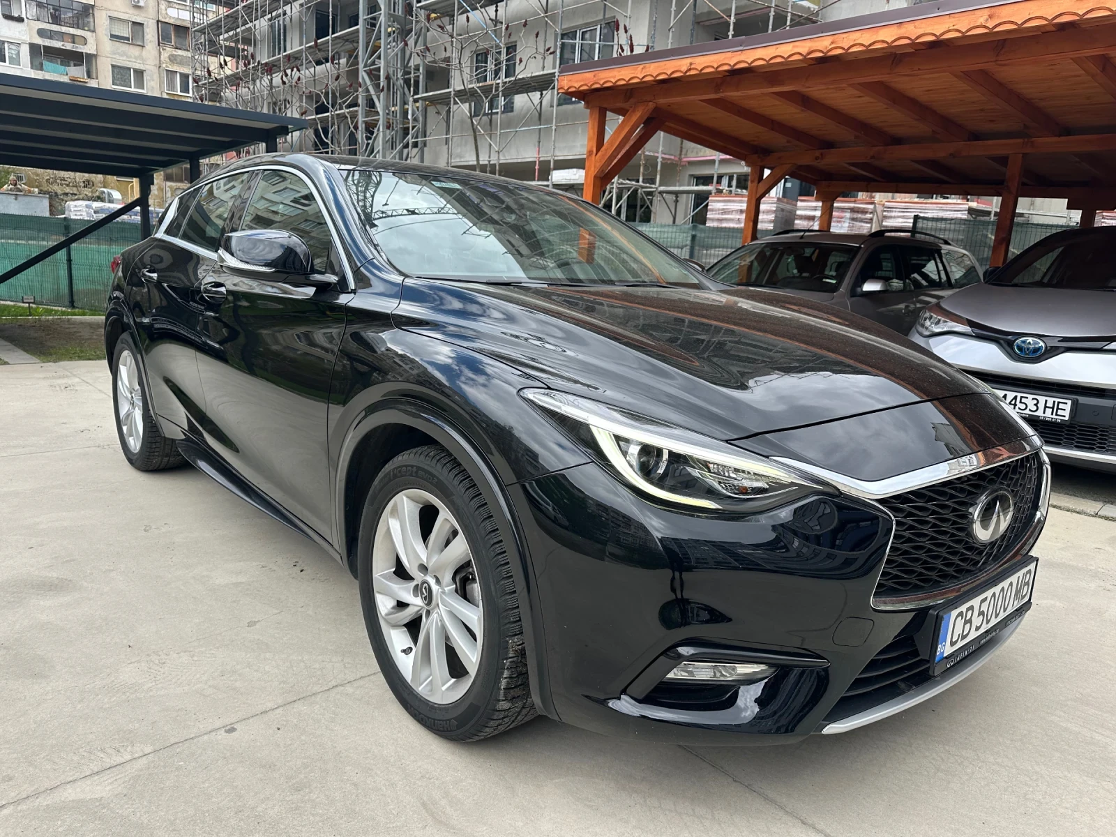 Infiniti Q30  - изображение 2