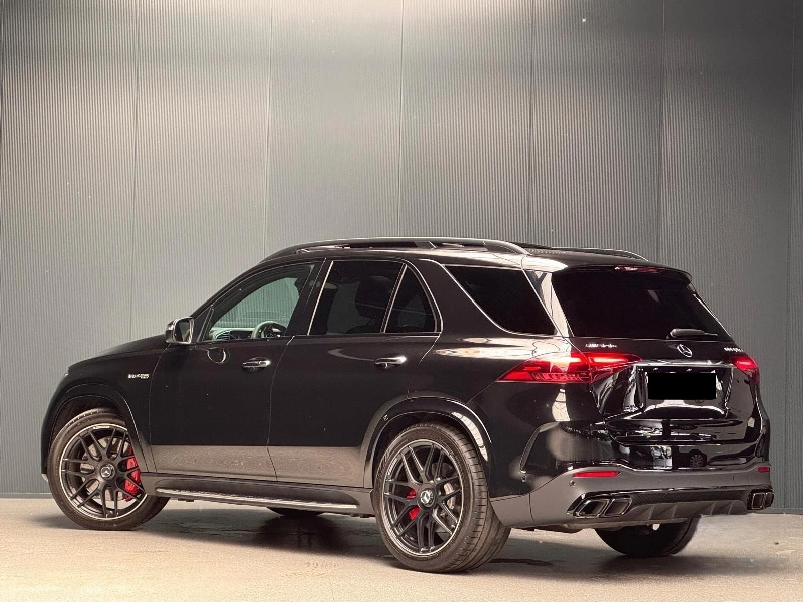 Mercedes-Benz GLE 63 S AMG /4-MATIC/FACELIFT/NIGHT/PANO/BURM/360/HEAD UP/22/  - изображение 4
