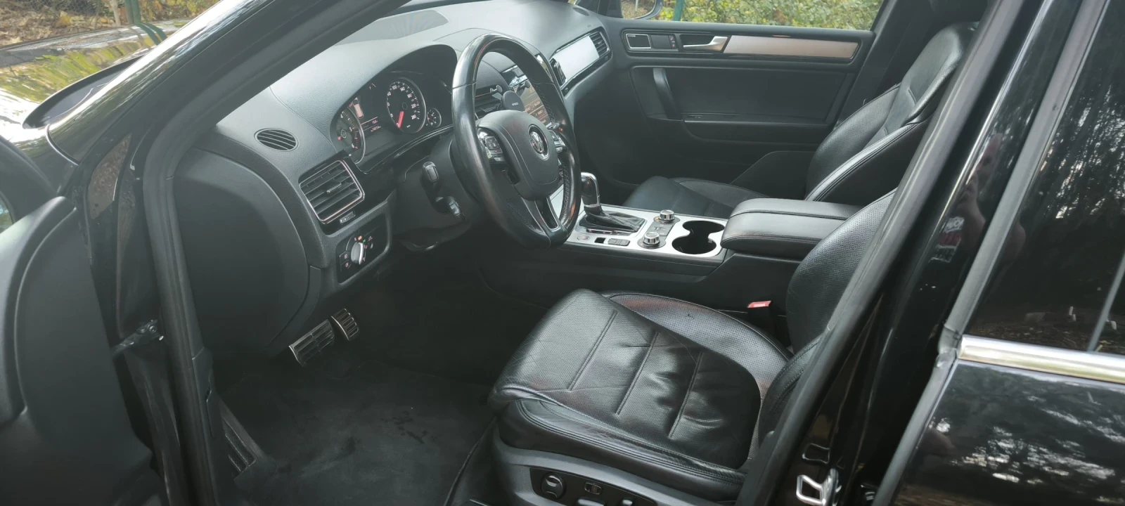 VW Touareg 3.0 TDI 245 к.с. 4x4 / 2011г / Въздушно / Dynaudio - изображение 7