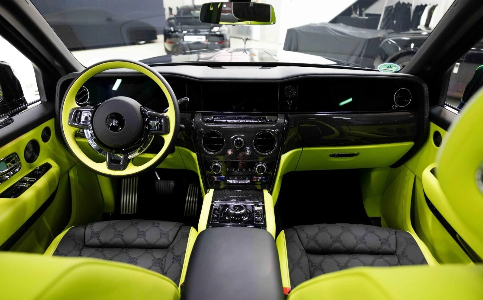 Rolls-Royce Cullinan BLACK BADGE/FACELIFT/BESPOKE/SHOOTING STAR/CARBON/ | Mobile.bg � ����������� 14