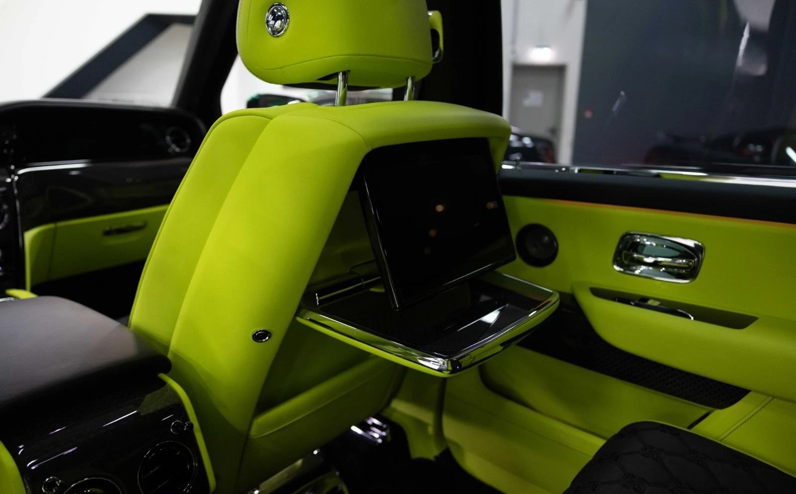 Rolls-Royce Cullinan BLACK BADGE/FACELIFT/BESPOKE/SHOOTING STAR/CARBON/ | Mobile.bg � ����������� 16