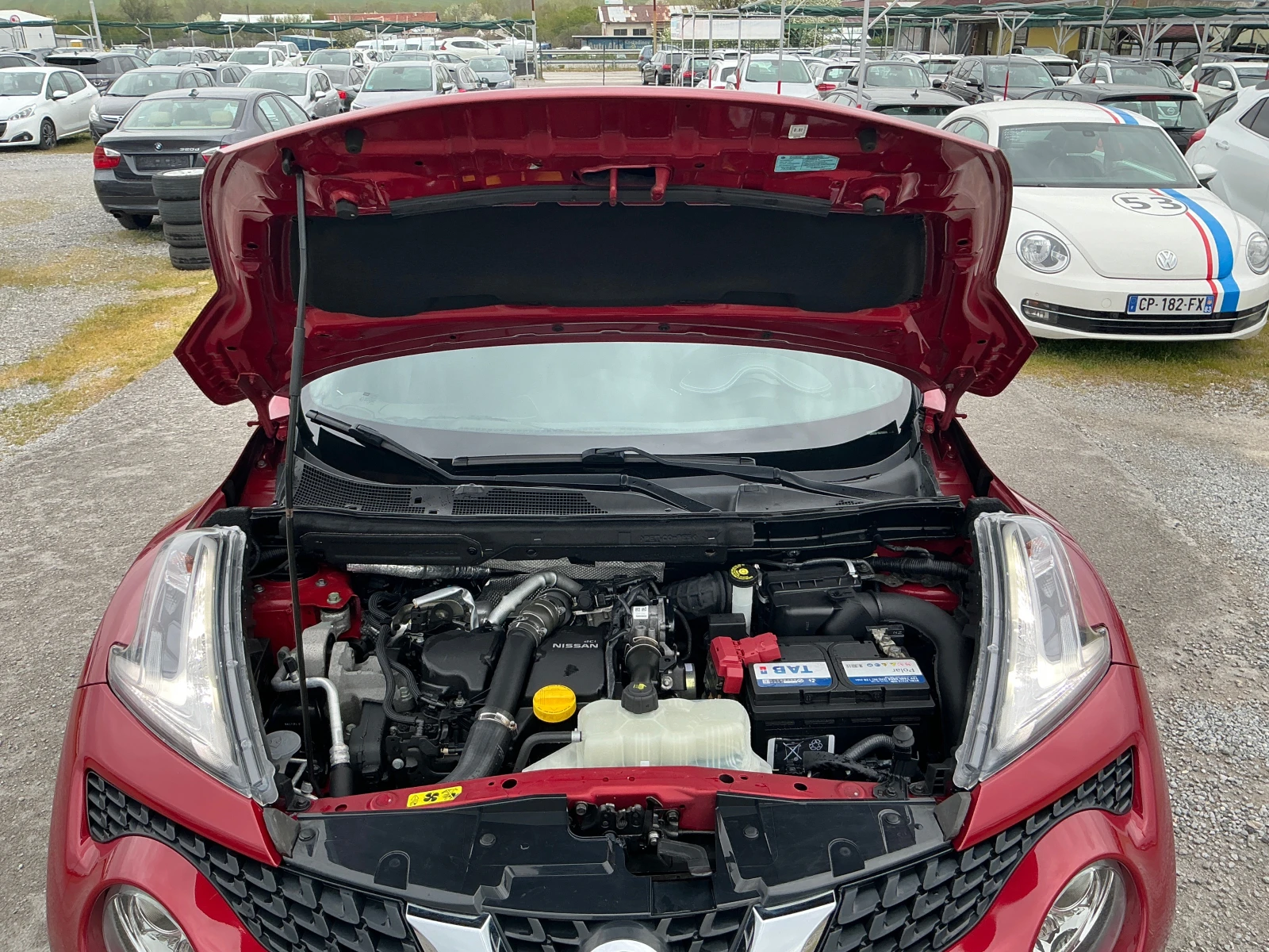 Nissan Juke 1.5 DCI, снимка 9 - Автомобили и джипове - 53035659