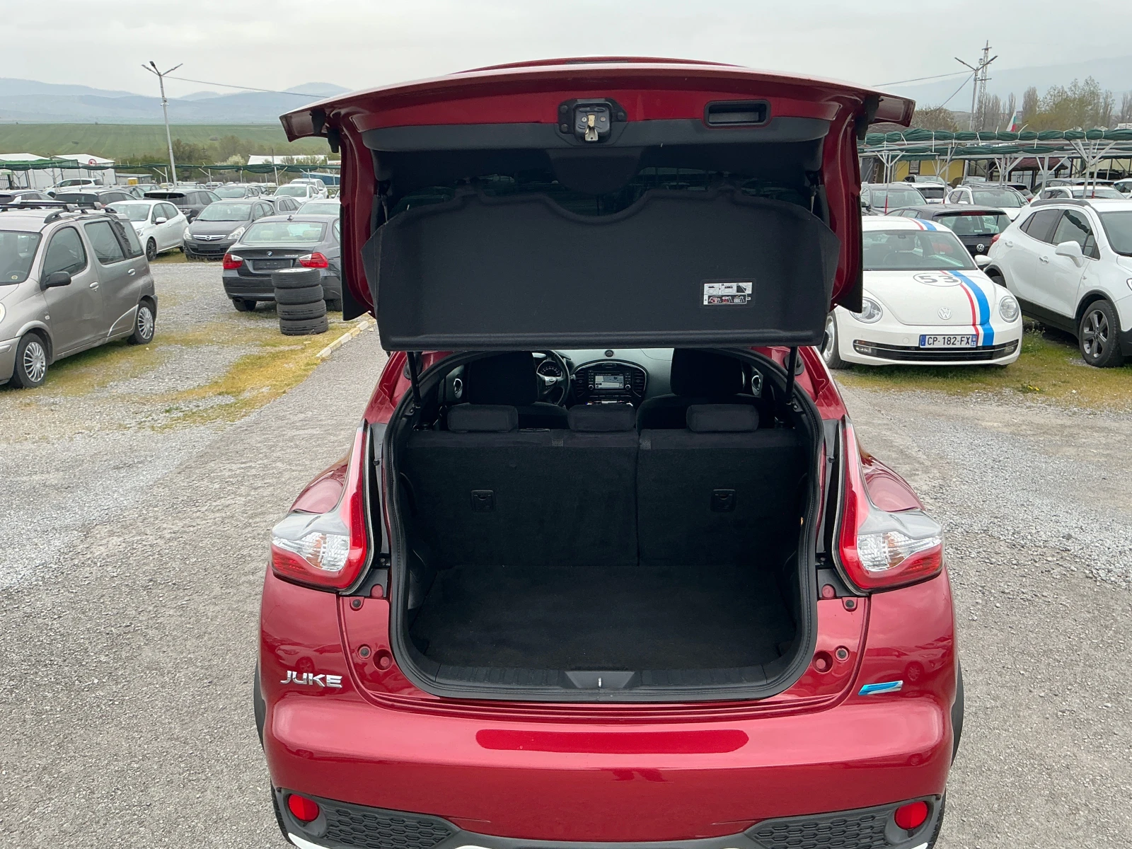 Nissan Juke 1.5 DCI, снимка 10 - Автомобили и джипове - 53035659